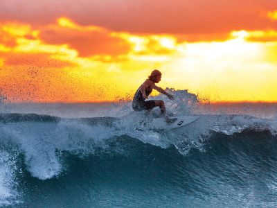 45 frases de surf para quem adora pegar uma onda