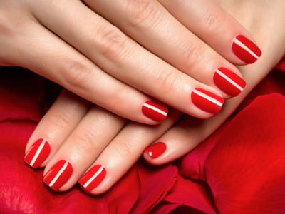 30 frases de manicure para quem ama fazer as unhas