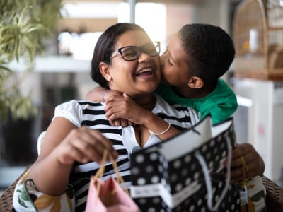 40 frases de filho para mãe que vão encantar a sua rainha