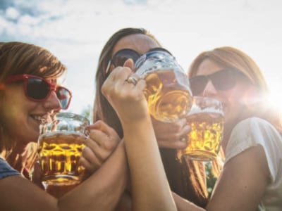 40 frases de cerveja para status que mostram a sua paixão pela gelada