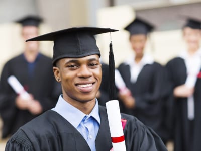 40 frases de formatura para filho que mostram como você está orgulhoso