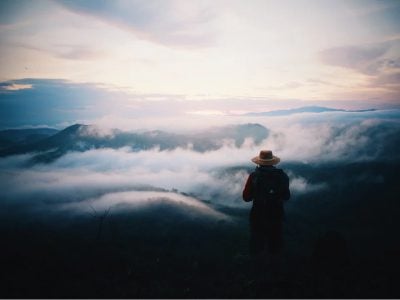 60 frases de solidão para status que aliviam a dor de estar só