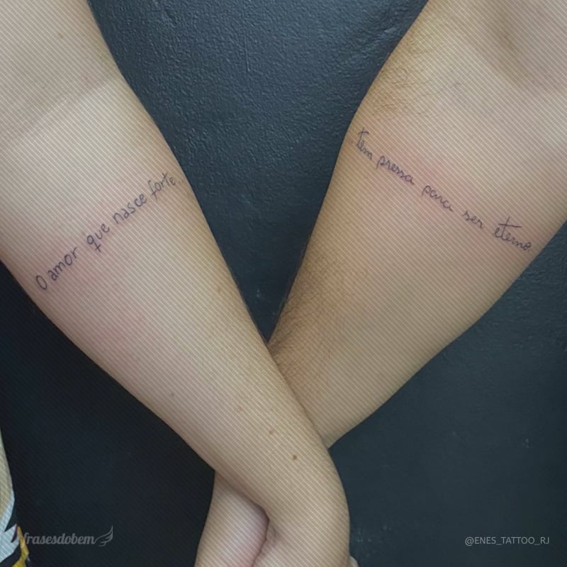 O amor que nasce forte tem pressa para ser eterno. 